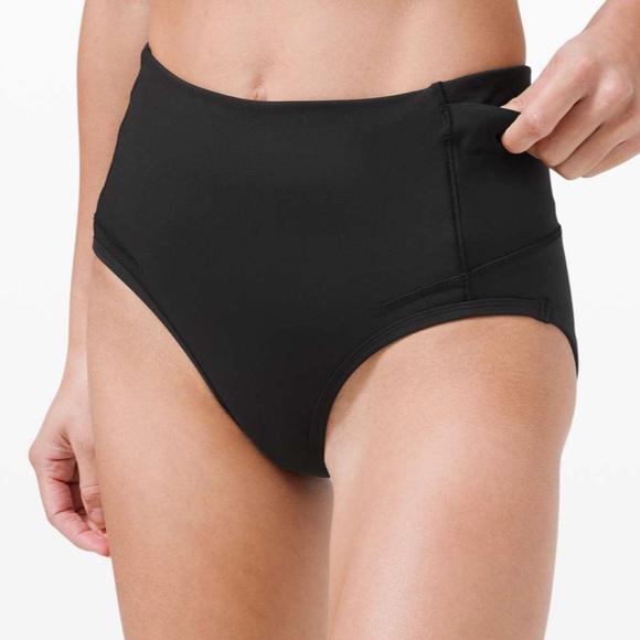 Lululemon Swift Speed Race Brief
Black - Picture 1 of 11
